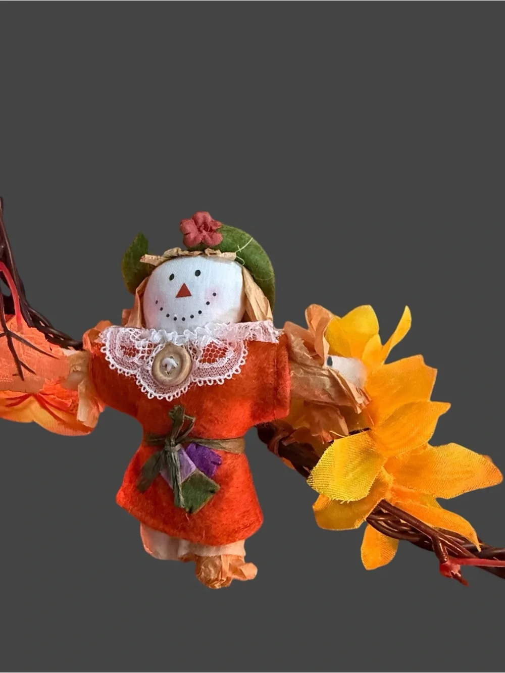 Avon Gift Collection Lighted Harvest Garland